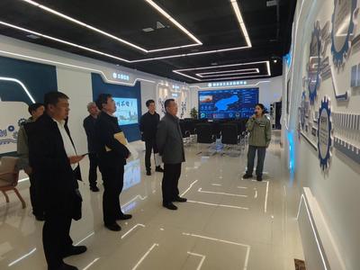 市工信局召開(kāi)錦州市數(shù)字化轉(zhuǎn)型工作促進(jìn)應(yīng)用座談會(huì)，聚焦互聯(lián)網(wǎng)信息服務(wù)發(fā)展